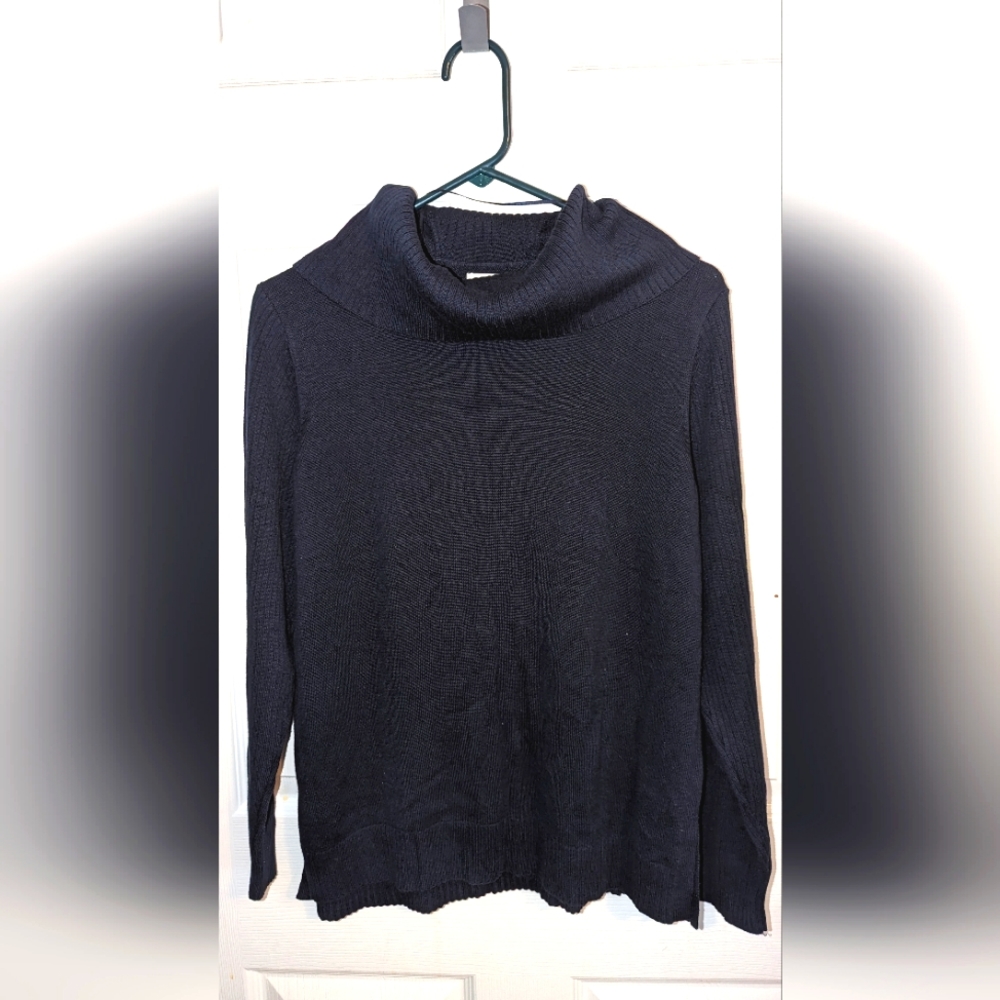 Crown and Ivy Petite Large Navy Blue Sweater